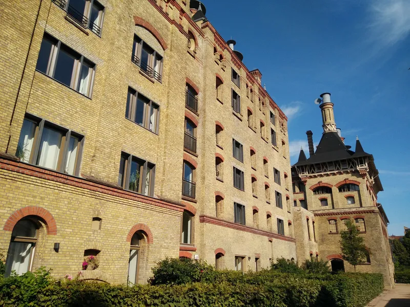 Möbliertes Loft in altem Industriebau zur Zwischenmiete - Miete ist all inclusive — photo 1
